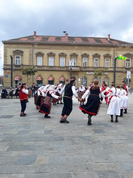 PREDAVANJE O ZNAČAJU SMOTRI FOLKLORA